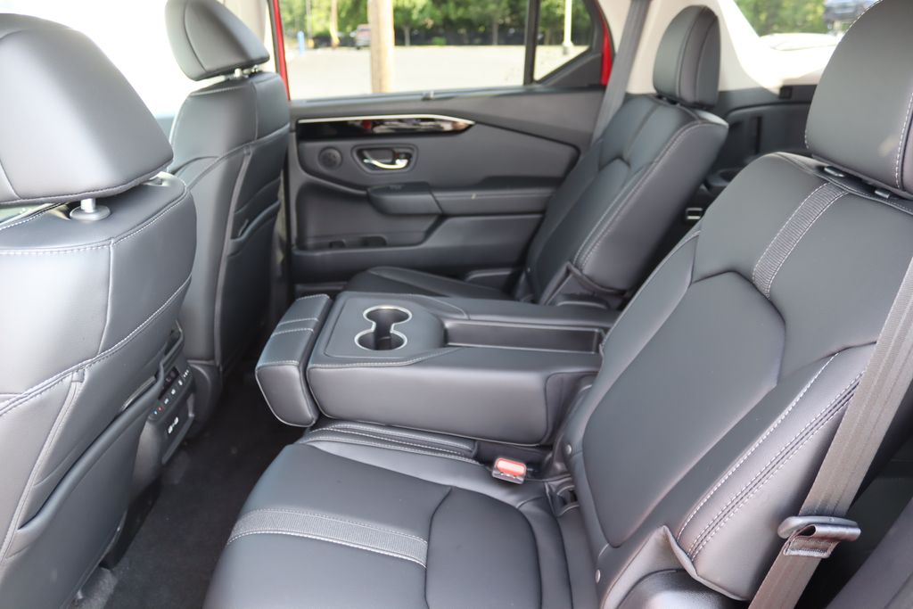 Thumbnail: 2025 Honda Pilot - 12