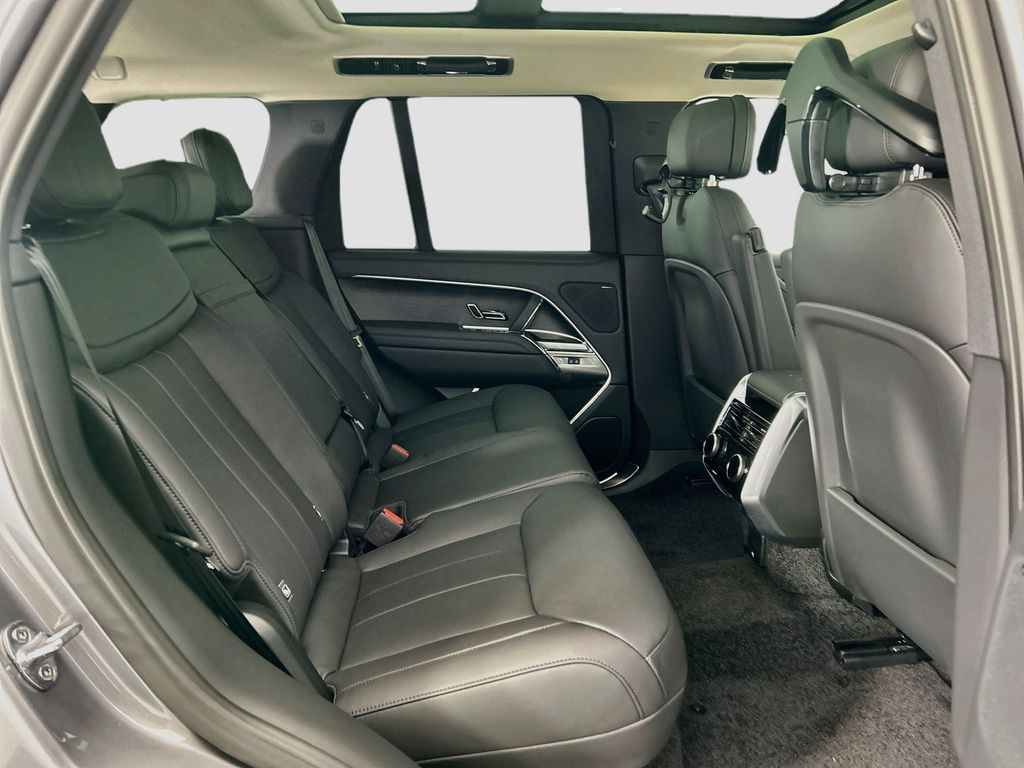 Thumbnail: 2026 Land Rover Range Rover - 21