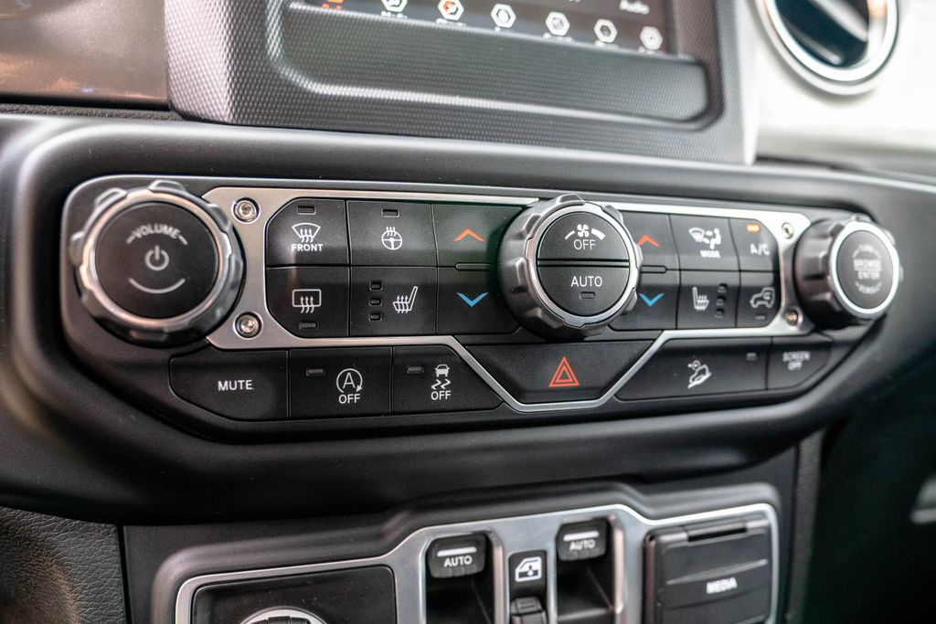 Used 2018 Jeep Wrangler SUV