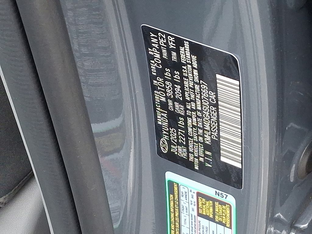 Thumbnail: 2025 Hyundai Elantra - 9