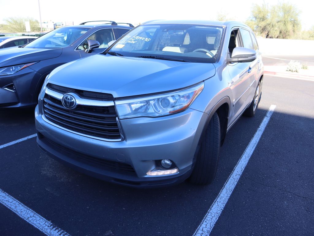 Thumbnail: 2014 Toyota Highlander - 3