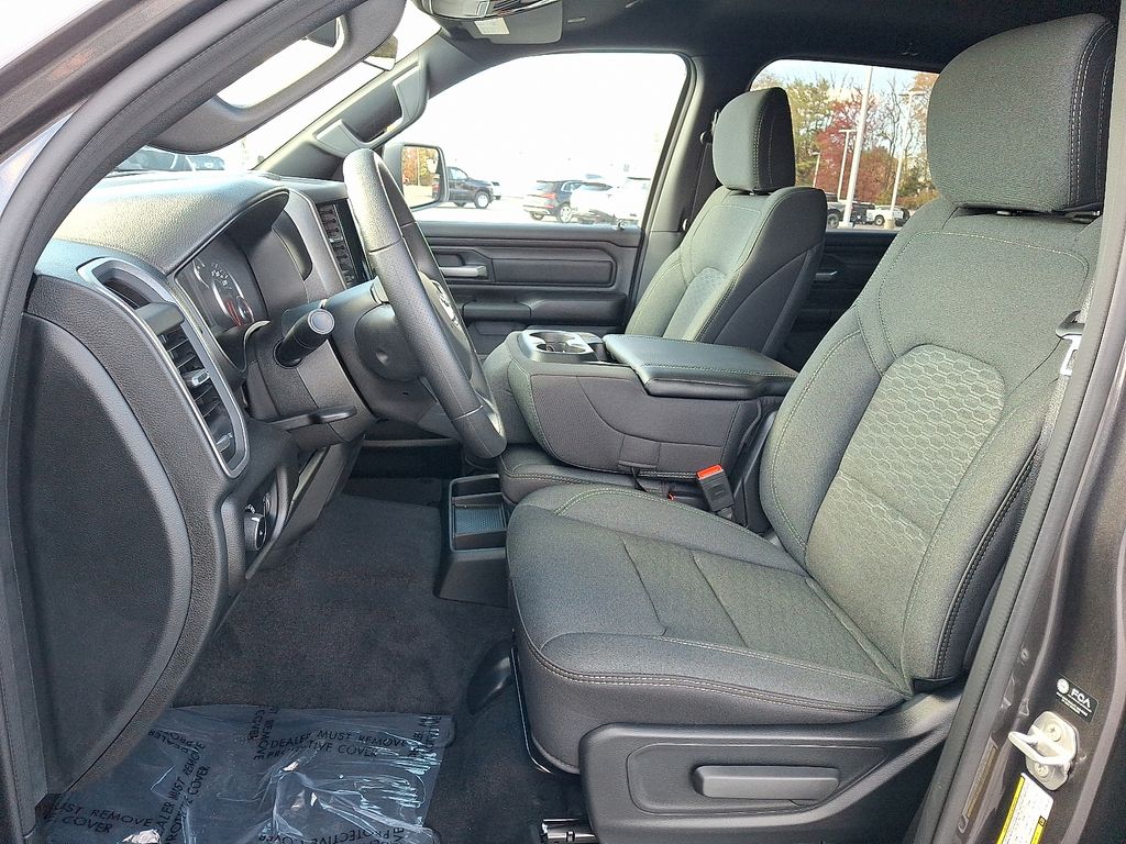 2026 Ram 1500 — photo 10