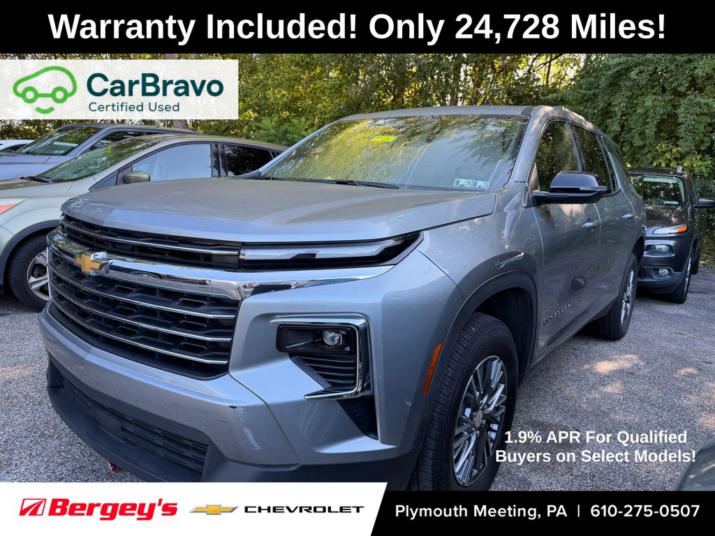 Sterling Gray Metallic 2026 Chevrolet Traverse SUV / Crossover Four-Wheel Drive 8-Speed Automatic