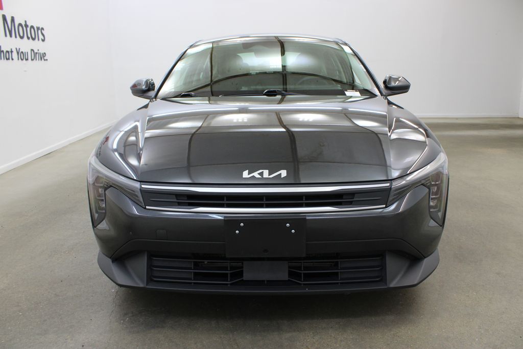 used 2025 Kia K4 car