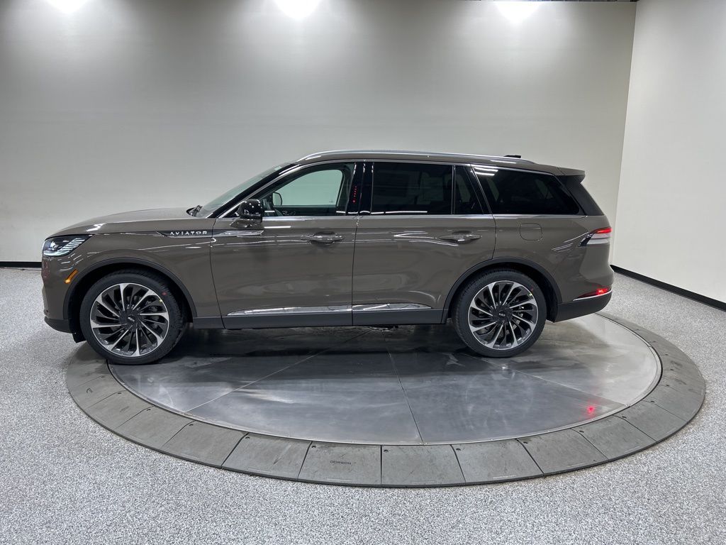 new 2026 Lincoln Aviator car, priced at $77,665