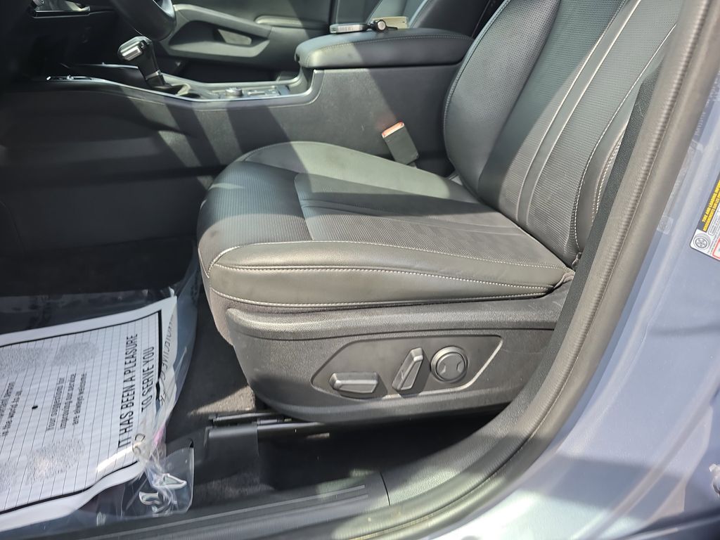 2024 Everlasting Silver Kia Sorento S FWD SUV