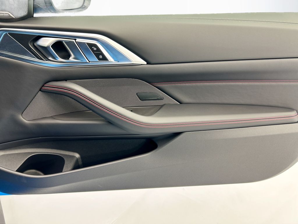 Thumbnail: 2025 BMW M4 - 24