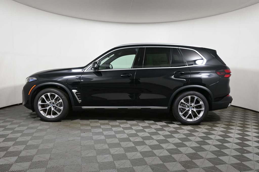 Thumbnail: 2026 BMW X5 - 2