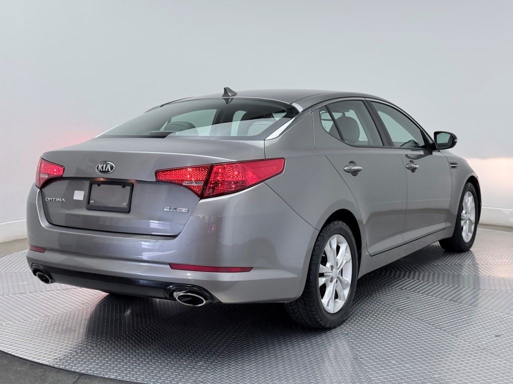 Thumbnail: 2013 Kia Optima - 10