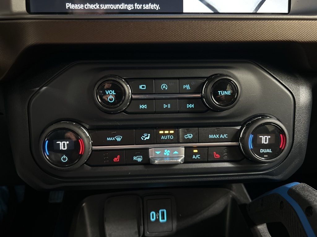 used 2023 Ford Bronco car, priced at $41,987