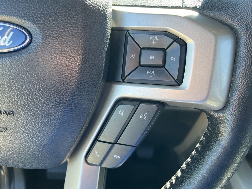 2020 Ford F-150 Lariat 19