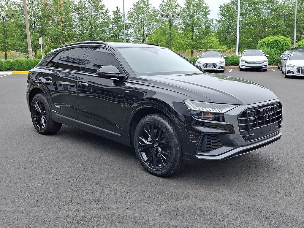 2023 Audi Q8 Premium Plus 3