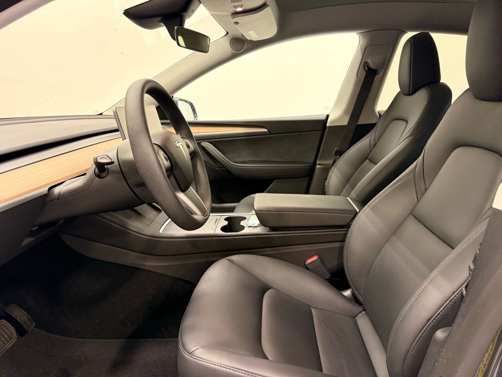 2024 Tesla Model Y Long Range 10