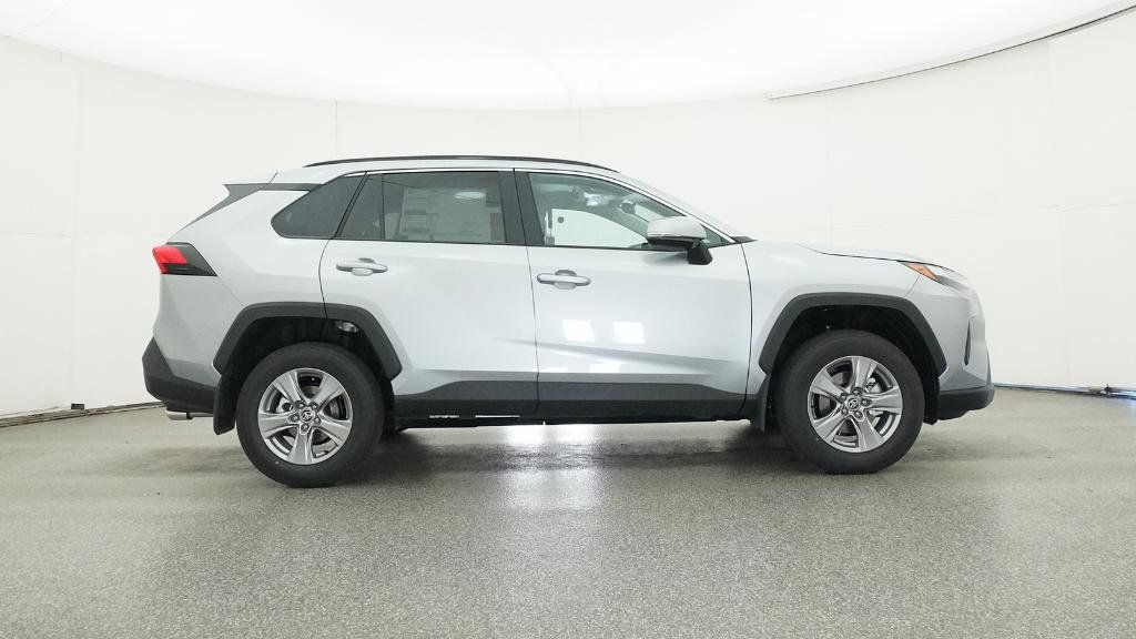 Thumbnail: 2025 Toyota RAV4 - 29