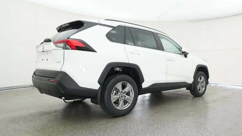 Thumbnail: 2025 Toyota RAV4 - 32