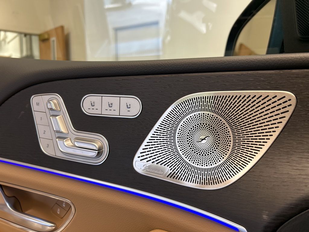 Thumbnail: 2026 Mercedes-Benz GLE - 23