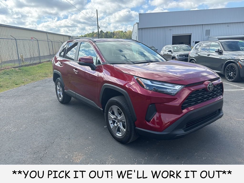 2025 Toyota RAV4 XLE FWD