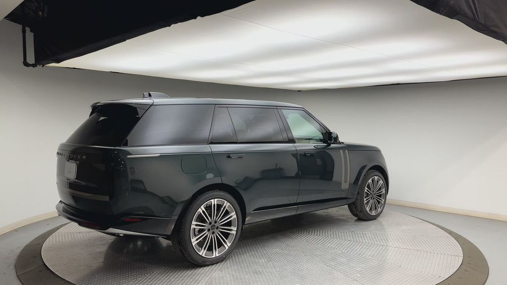 Thumbnail: 2026 Land Rover Range Rover - 2