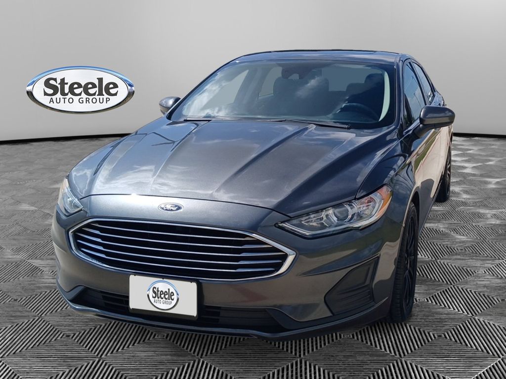  2020 Ford Fusion SE FWD   
