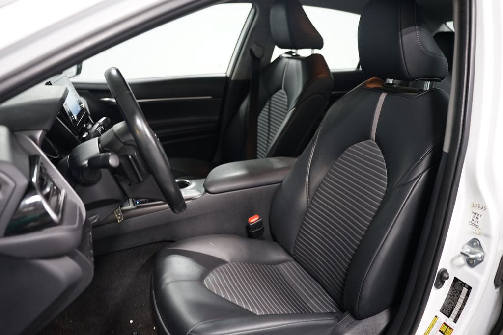 Thumbnail: 2023 Toyota Camry - 6