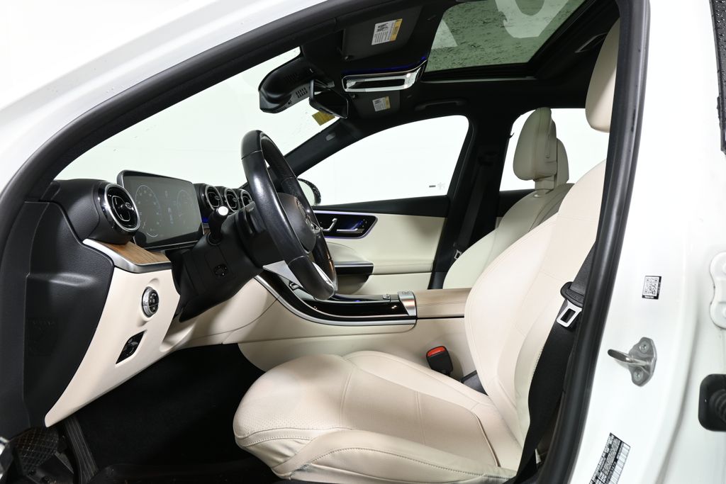 Thumbnail: 2023 Mercedes-Benz C-Class - 3