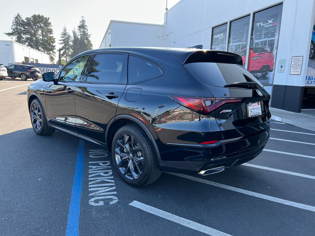 Thumbnail: 2023 Acura MDX - 8