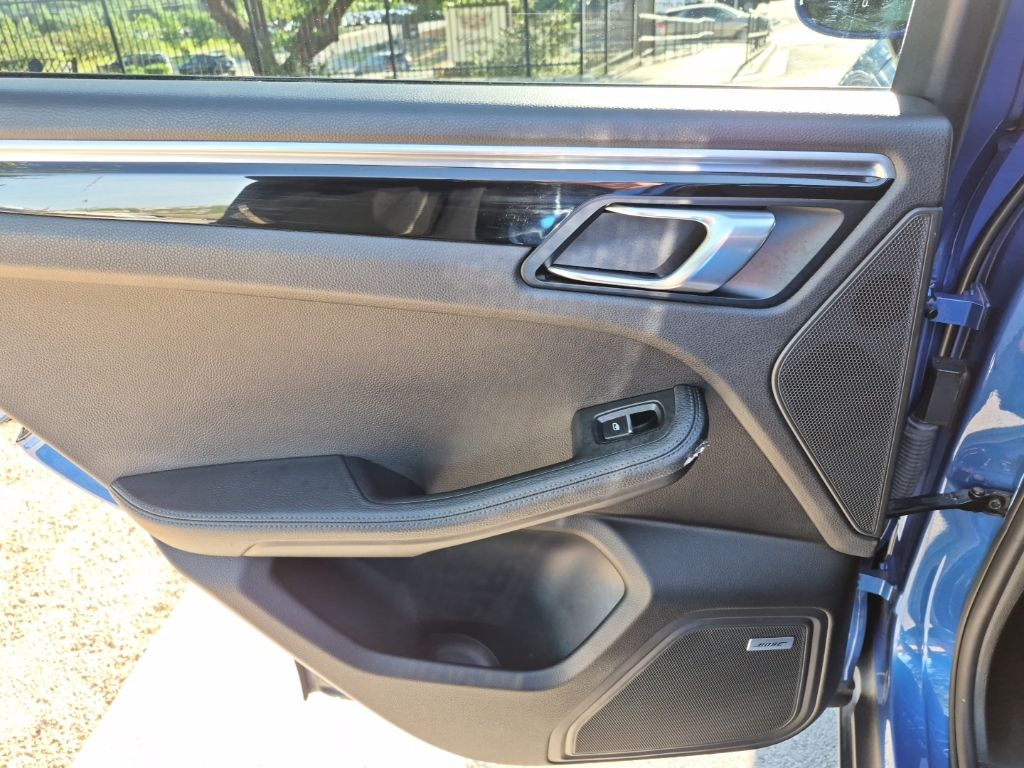 Used Car 2018 Porsche Macan  For Sale Under $25,000 In Austin, Texas