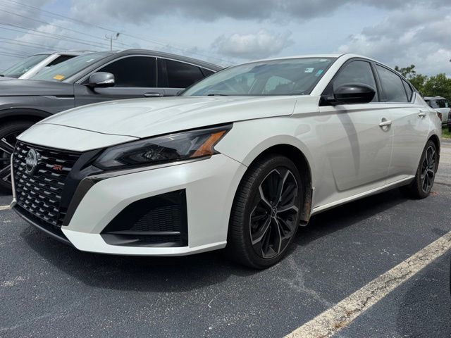 Used 2023 Nissan Altima Sedan