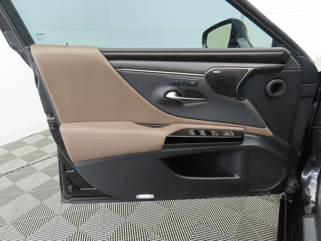 2022 Lexus ES 350 Luxury 25