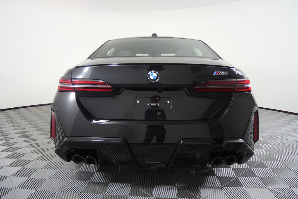Thumbnail: 2026 BMW M5 - 4