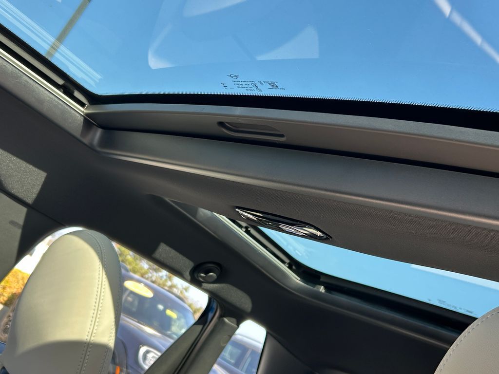 Thumbnail: 2026 MINI Cooper - 16