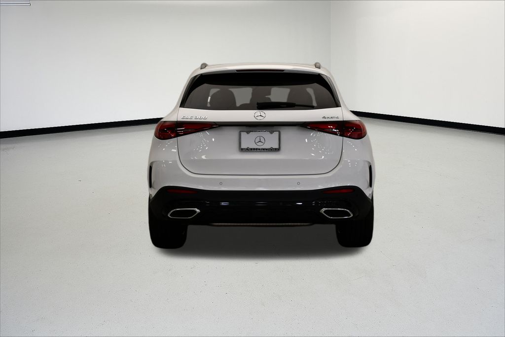 Thumbnail: 2025 Mercedes-Benz GLC - 4