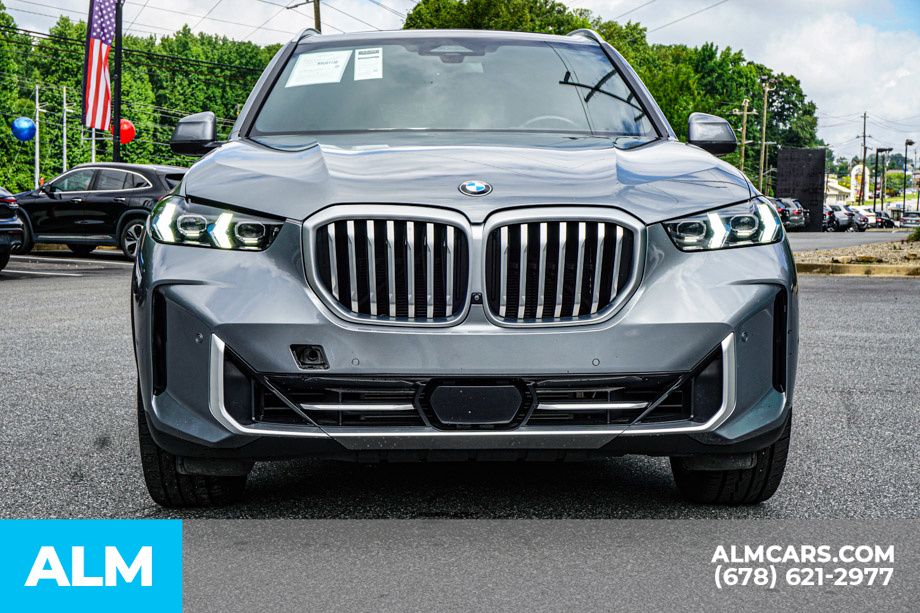 Used 2024 Gray BMW sDrive40i image 10