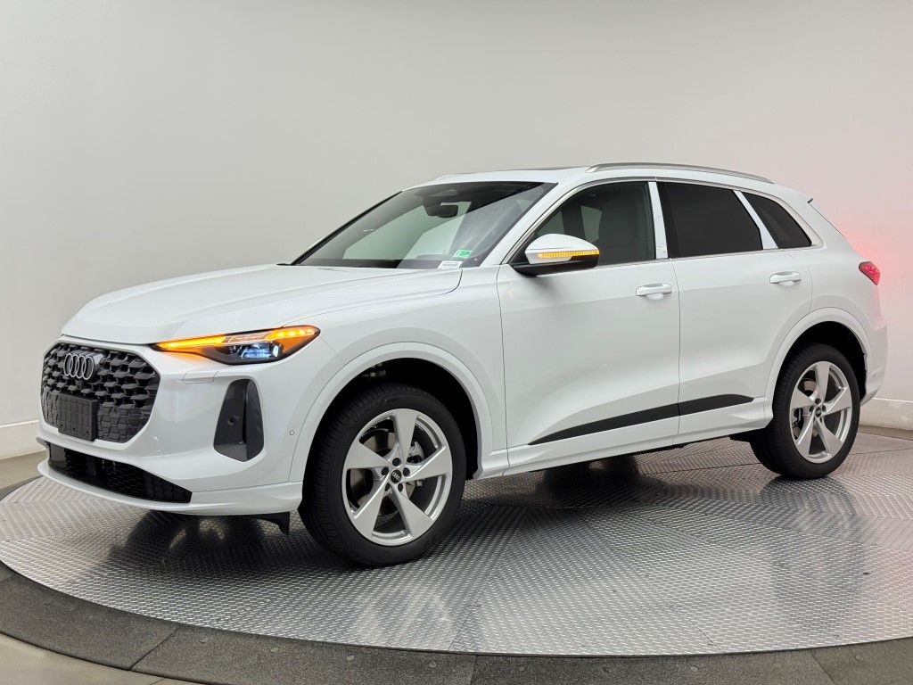 Thumbnail: 2025 Audi Q5 - 7