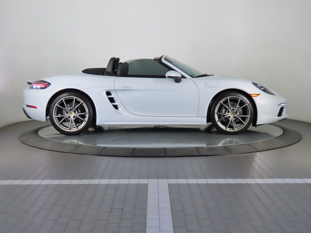 2024 Porsche 718 Boxster  14