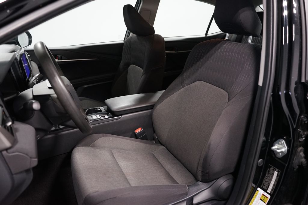 Thumbnail: 2025 Toyota Camry - 6