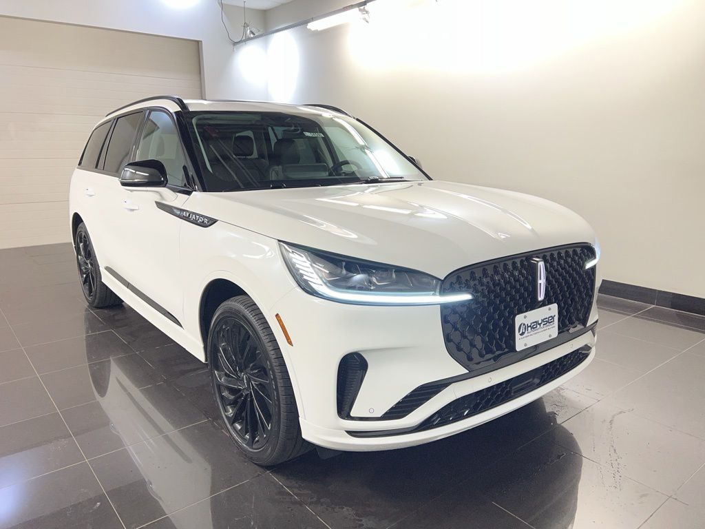 2026 Lincoln Aviator Reserve AWD's photo