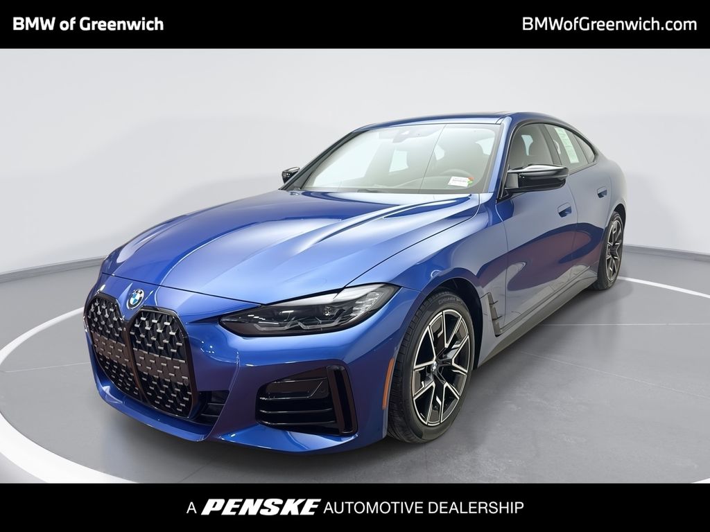 2022 BMW 4 Series M440i xDrive Hero Image