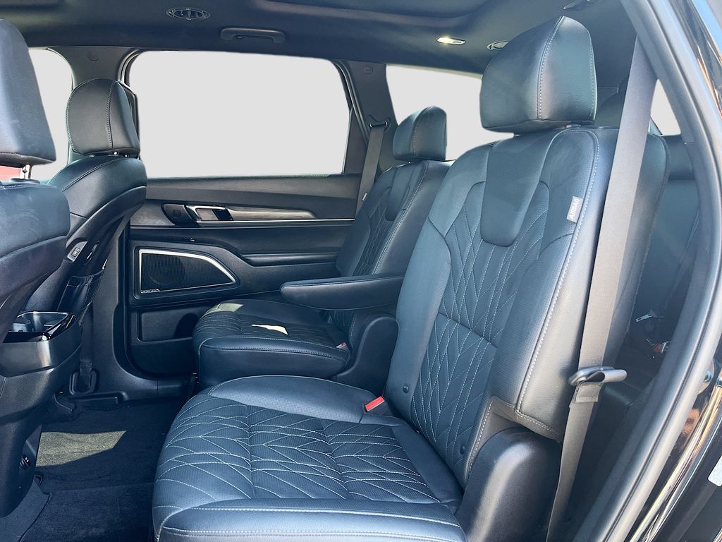 Used 2024 Black Kia SX X-Line image 26