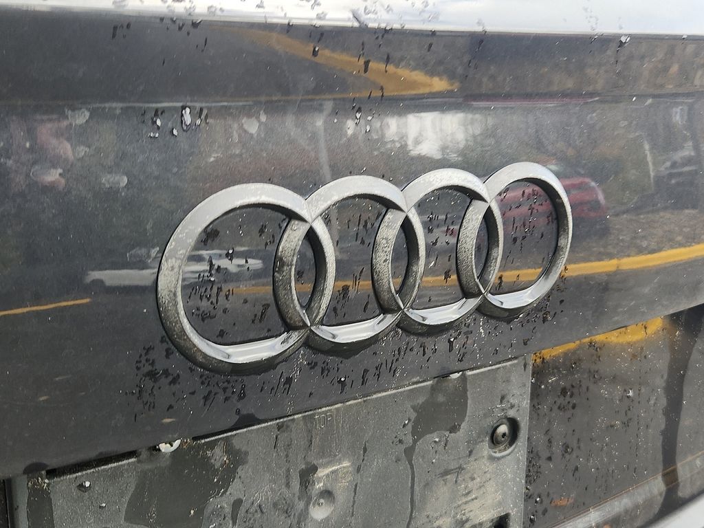 Thumbnail: 2019 Audi Q7 - 4