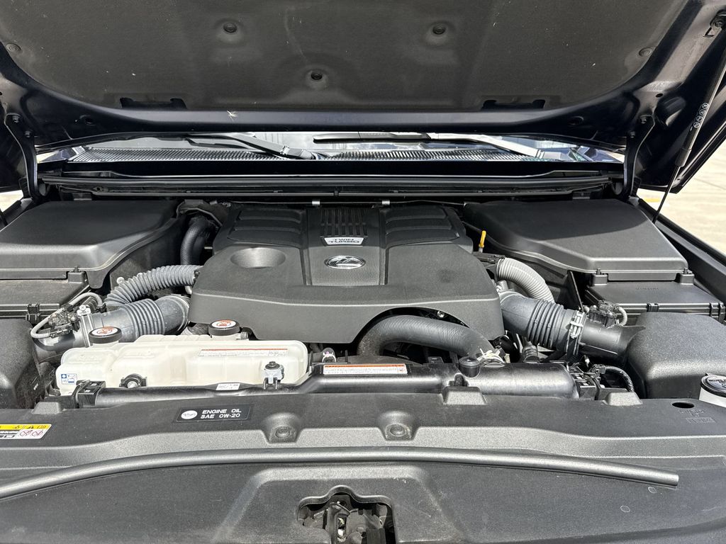 Thumbnail: 2024 Lexus GX - 14