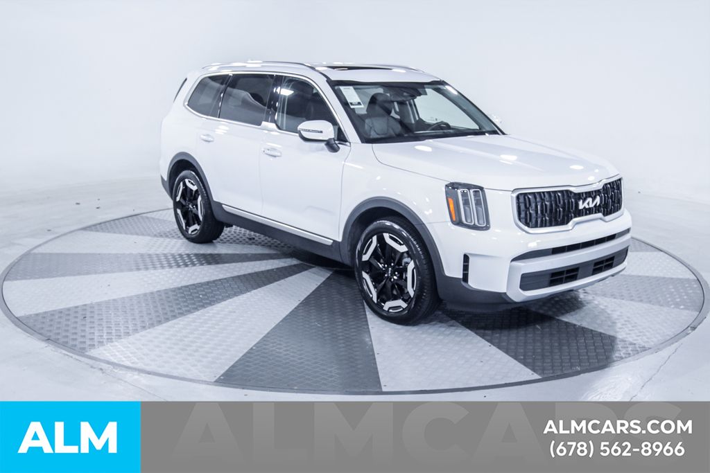 Used 2024 White Kia EX image 14
