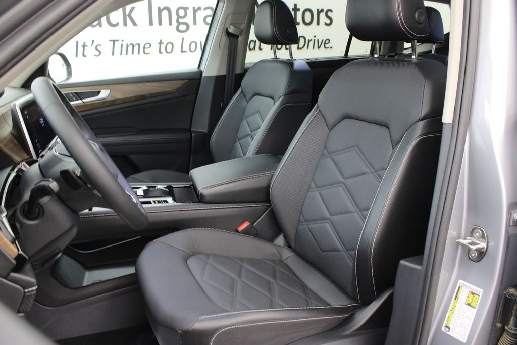used 2024 Volkswagen Atlas car, priced at $29,499