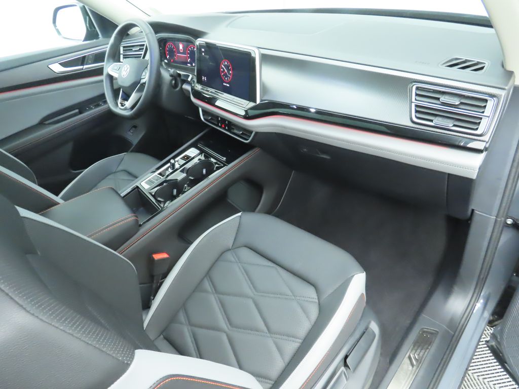 Thumbnail: 2025 Volkswagen Atlas - 17