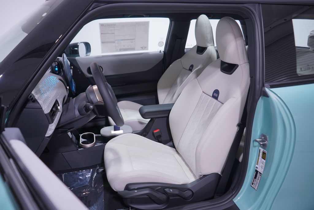 Thumbnail: 2026 MINI Cooper - 7