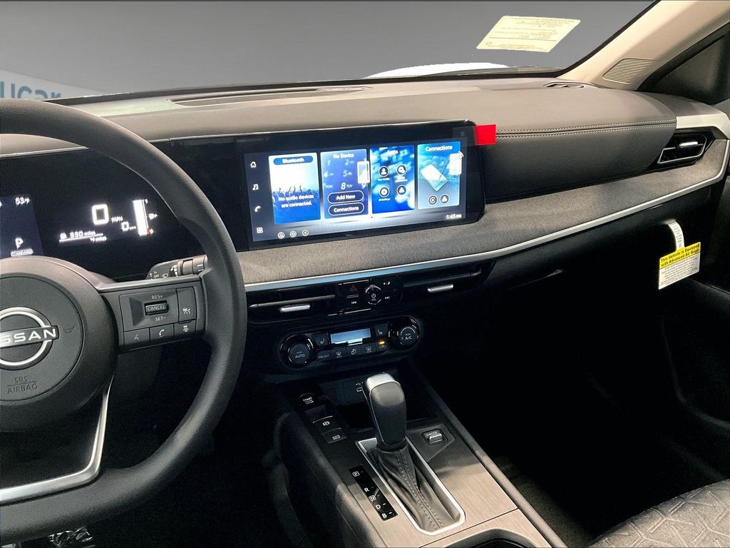2026 Nissan Kicks — photo 7