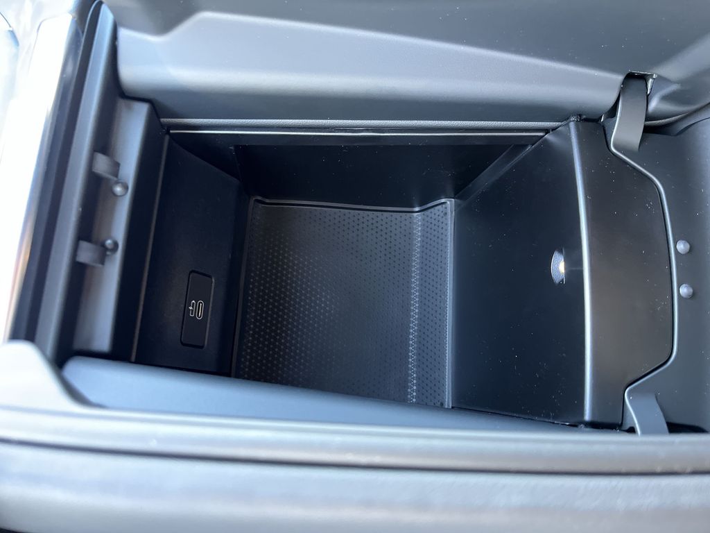 Thumbnail: 2026 BMW X5 - 21