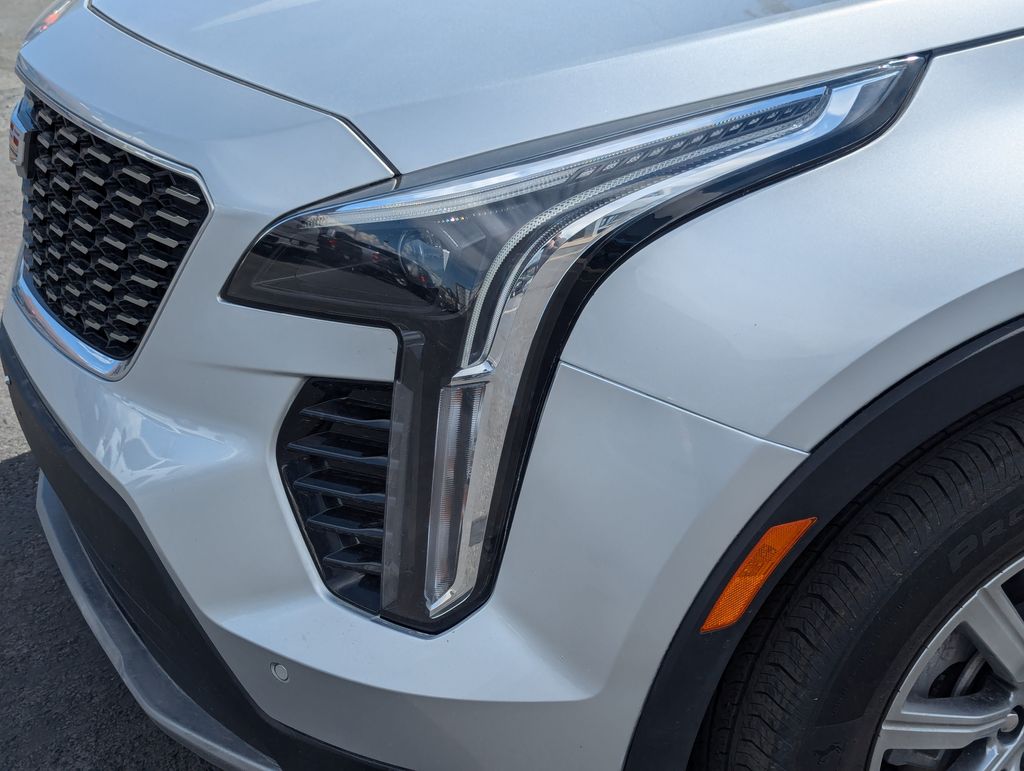 2022 Cadillac XT4 Premium Luxury 12