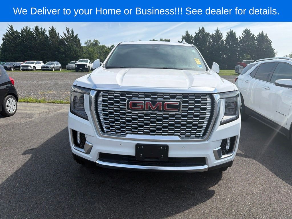Summit White 2022 GMC Yukon XL SUV / Crossover Four-Wheel Drive Automatic