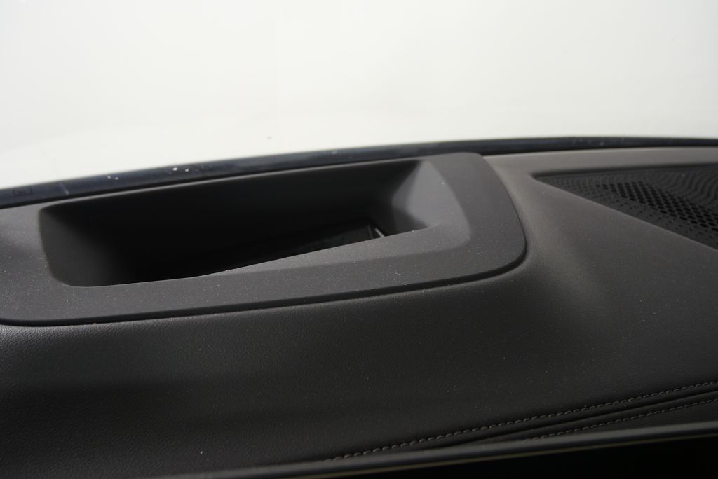 Thumbnail: 2023 BMW X7 - 23